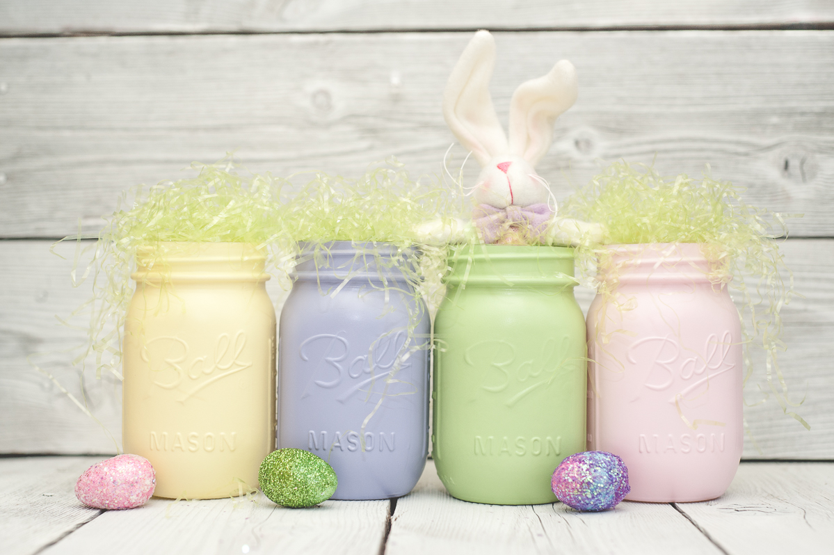 Pastel-Easter-painted-mason-jars-3.