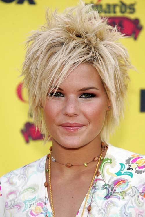 Short-Spiky-Haircuts-For-Women.
