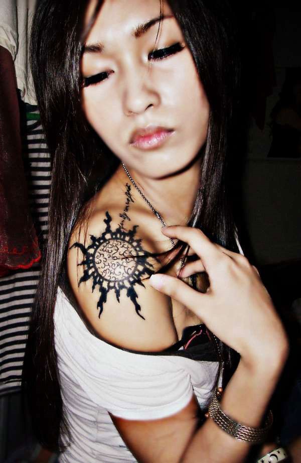 Sun-designed-tattoos-and-symbols-are-most-popular-half-sleeve-tattoo-designs-for-men-and-women.