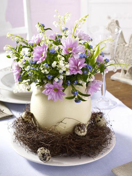 egg-shells-flower-arrangements-easter-decorations-spring-decorating-21.