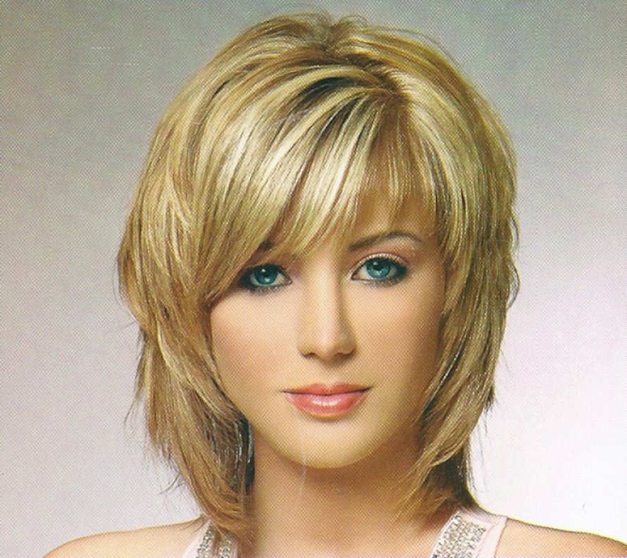 long-choppy-layered-hairstyles-with-side-bangs.