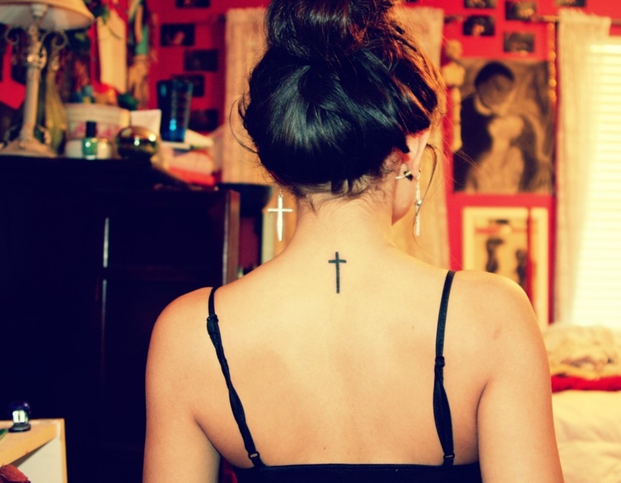 simple-cross-tattoo-for-women.