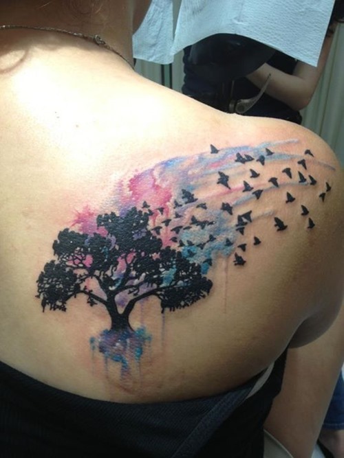 watercolor-tree-and-birds-tattoo-on-back-shoulder.