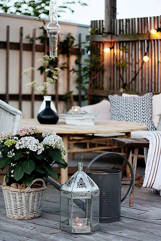 Black And White Outdoor Space Ideas 3