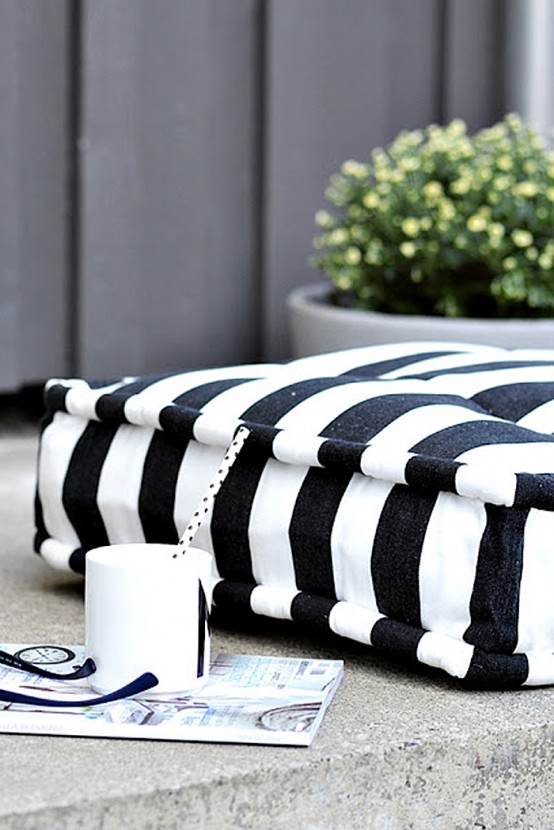 Black And White Outdoor Space Ideas 5