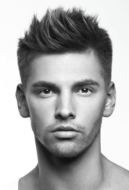 Trendy-and-Cute-Short-Hairstyles-for-Men.