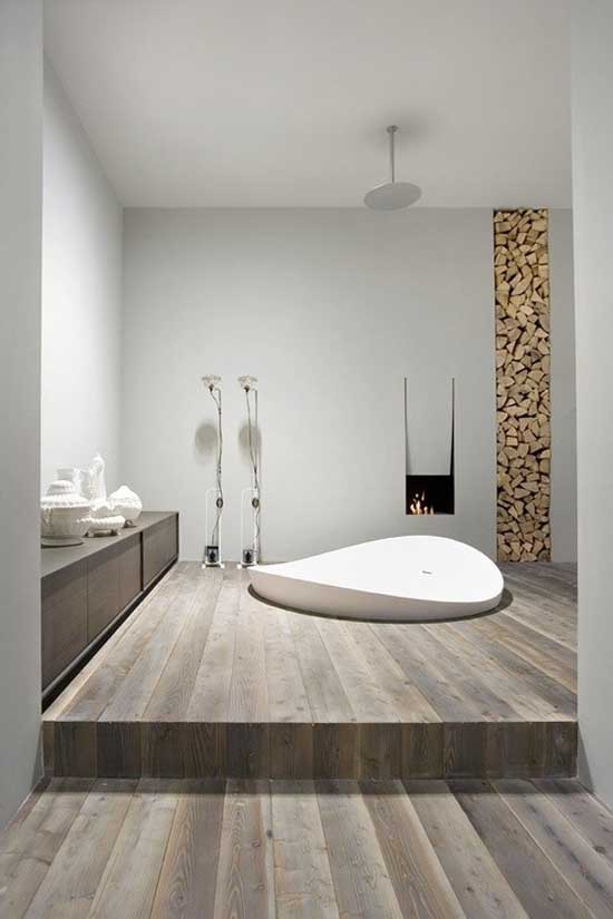 minimal-design-white-bathroom.