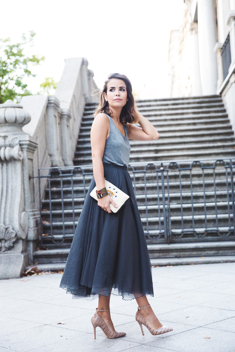 tulle_skirt-twinset-striped_blazer-outfit-street_style-collage_vintage.