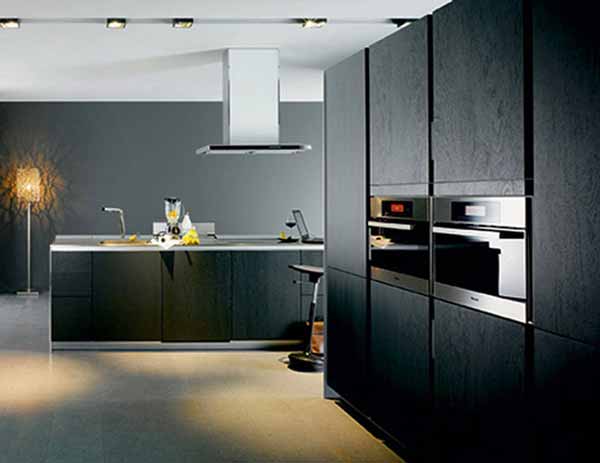 Black-Kitchen-Cabinets-4