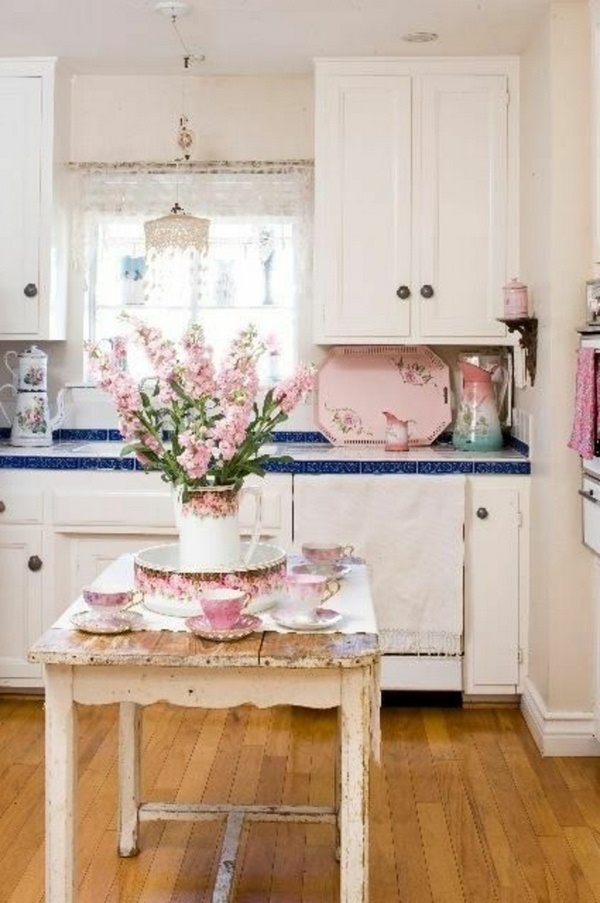 shabby-chic-kitchen-little-table-with-flowers-in-the-middle.