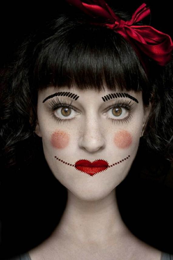 Pretty-and-scary-Halloween-makeup-ideas-for-for-the-whole-family