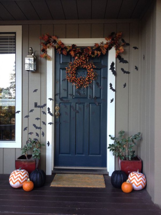 cool-halloween-front-door-decor-ideas