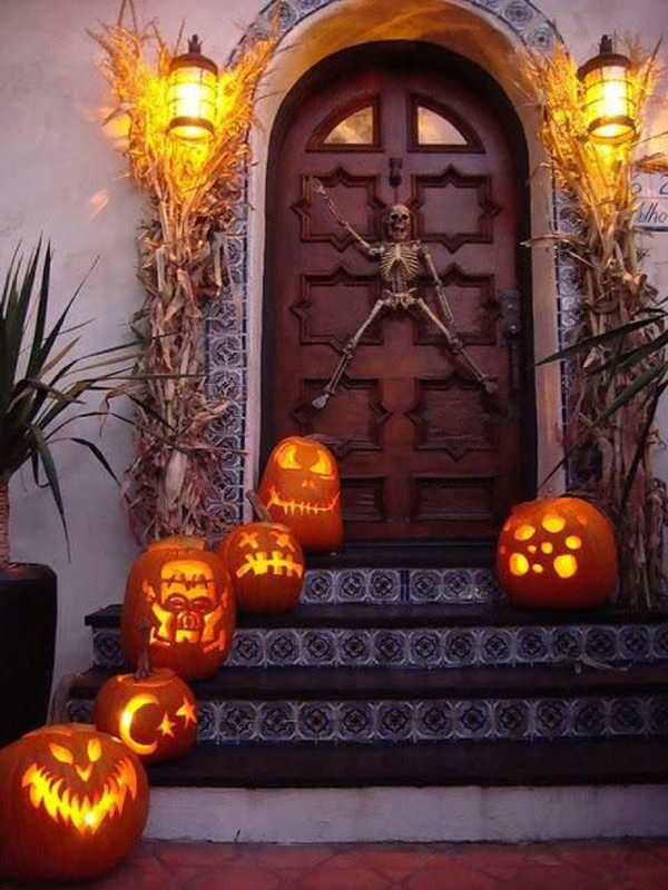 pumpkin-halloween-front-door-lights.