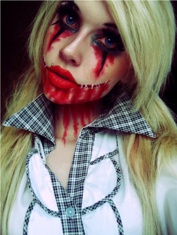 scary-halloween-makeup-bloody-face-school-girl