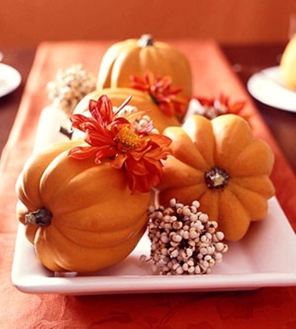 awesome-pumpkin-centerpieces-for-fall-and-halloween-table-2