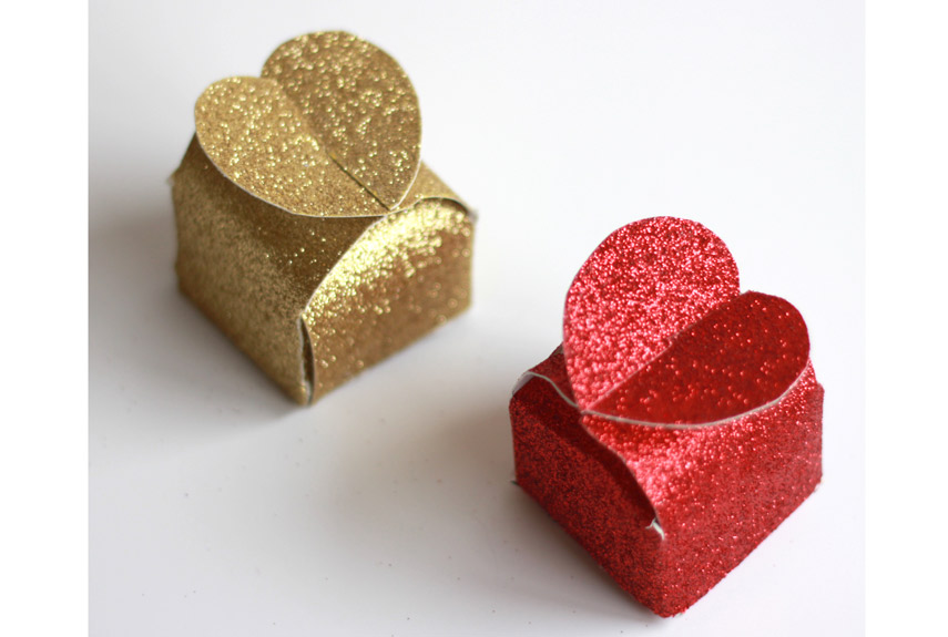 diy-valentines-crafts-glitter-box