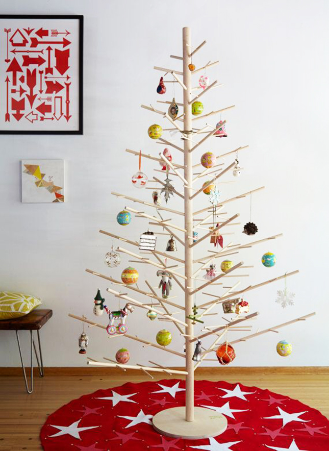 18-exceptionally-brilliant-modern-christmas-tree-alternatives-that-you-can-embrace-homesthetics-13