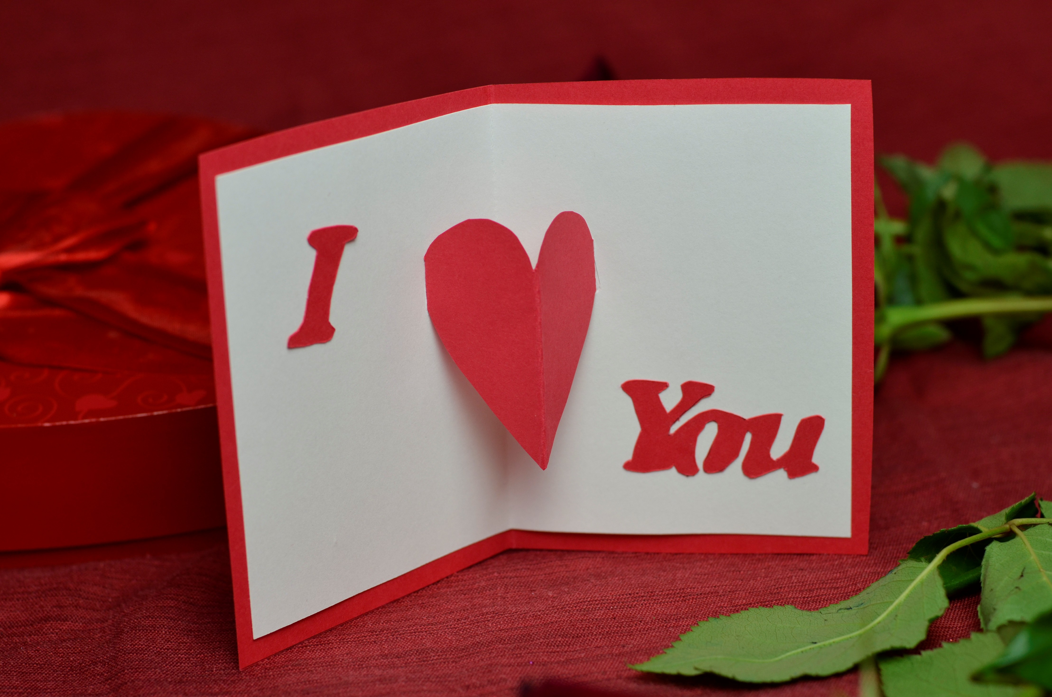 38 LOVELY HANDMADE VALENTINE CARDS FOR YOUR LOVED ONES . - Godfather Style