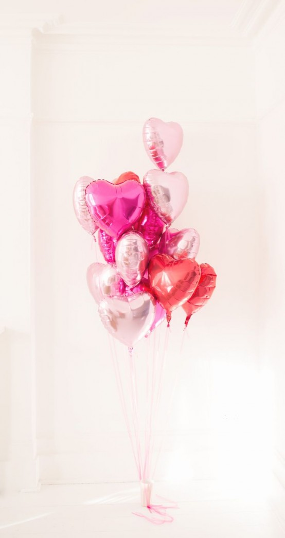 fun-pink-valentines-day-decor-ideas-19
