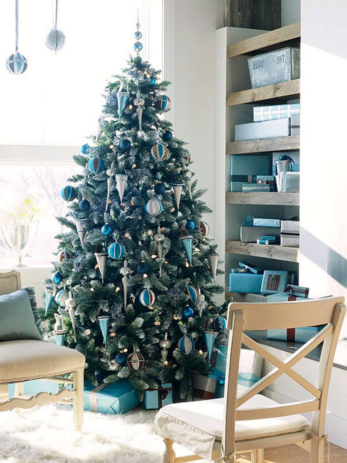 other-design-inspiring-christmas-tree-on-minimalist-living-room-with-bookcase-also-wooden-chair-also-pendant-lamp-inspiring-wonderful-christmas-decorating-themes-ideas