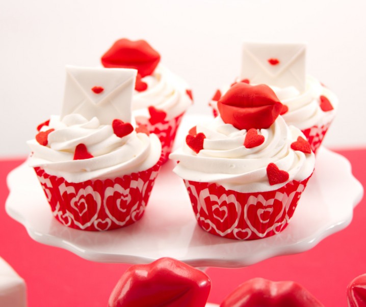 valentines-day-cakes-cupcakes