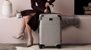 Airport Style Do’s and Don’ts | What to Bring on a Flight and What to Forget at Home?