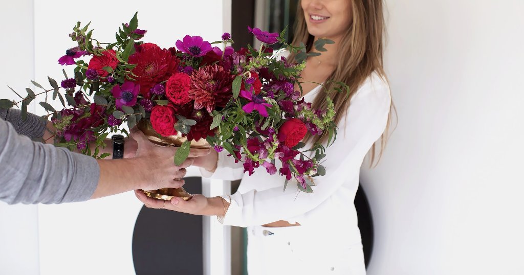 Steps to Sending Flowers Through an Online Service Godfather Style