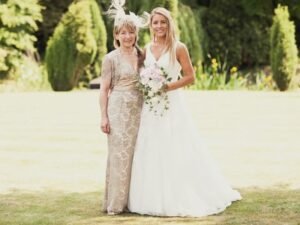 5 Gorgeous Mother of the Bride Dresses for Every Style and Season