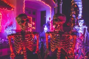 Easy Tips for Grown-Up Halloween Parties