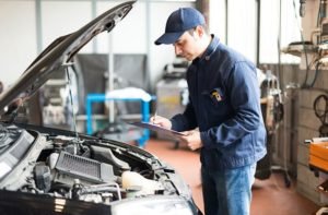 Expert Advice : How Can You Pass Your MOT Test