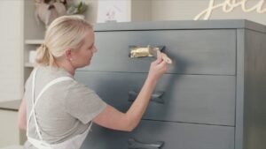 How To Apply Gold Leaf To Furniture