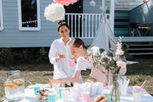 Enhance the Look of Your Party with Wood Flowers