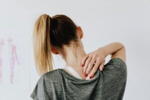 8 Tips for Safely Managing Common Aches and Pains